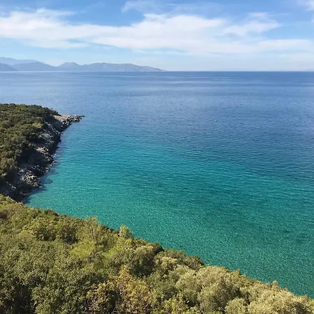 Artemis - Kusadasi Apartament *